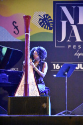 Brandee Younger©Marie-Evelyne Colonna